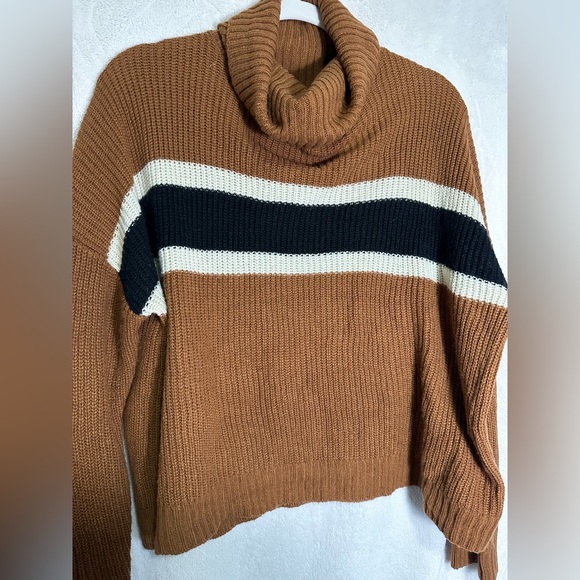 Brown Chocolate sweater - Picture 2 of 5